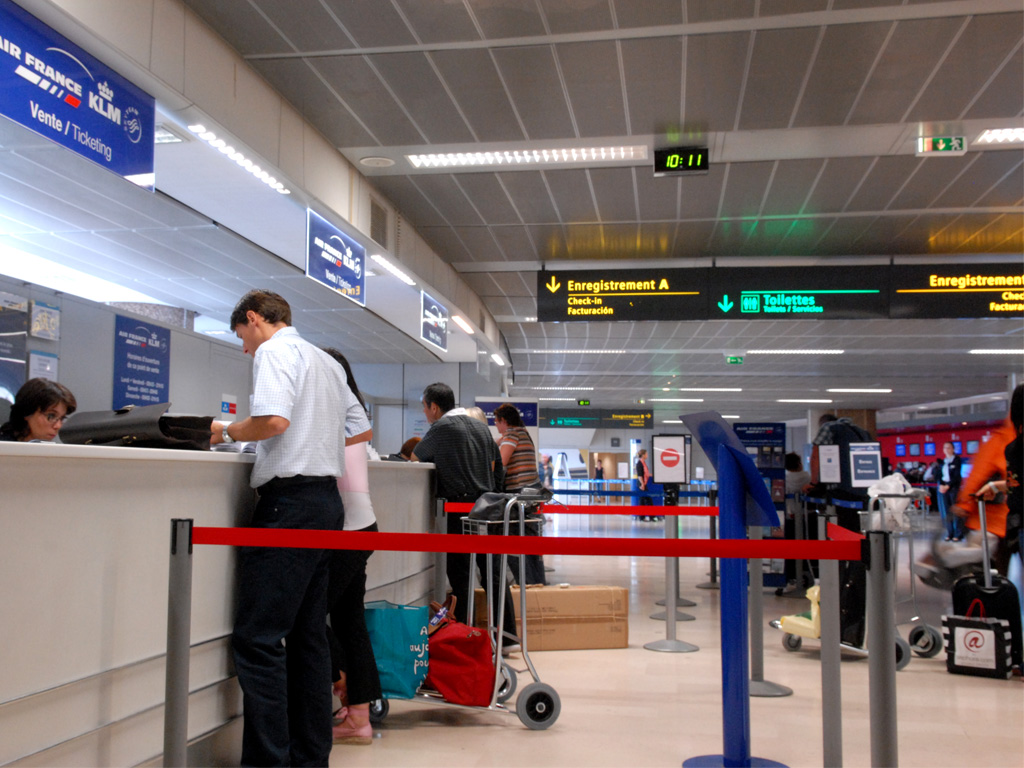 Air France pour la Toussaint dépose de bagage la veille à CDG Air