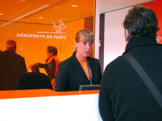 air journal emilie hotesse orly1 ©Air Journal 320x240 Emilie, hôtesse info à Orly