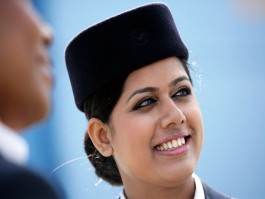 aj_lufthansa_hotesse-arabe aj_lufthansa_hotesse-arabe