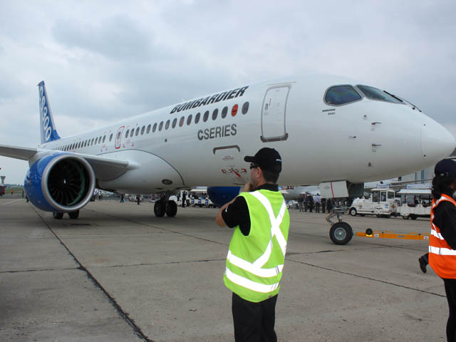 Air-Journal-CSeries 300 Bombardier-Bourget