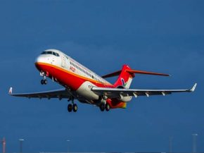 La compagnie aérienne nationale chinoise Air China a passé une commande auprès de l avionneur chinois COMAC pour 35 biréacteur