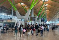 
L’année 2026 s’ouvre sur une hausse modérée mais robuste du trafic passagers mondial, porté par l’international tandis 