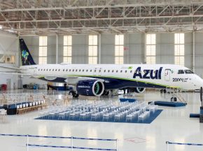 
Embraer a livré le 2 septembre son 2 000e avion de la famille E-Jet à la compagnie brésilienne Azul. Il s’agit d’un E195, 