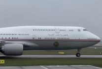 
Commandé initialement par Lufthansa en 2011 mais jamais livré, un Boeing 747-8 resté en stockage pendant plus d’une décenni