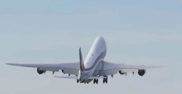 L’émir du Qatar, Cheikh Tamim Ben Hamad al-Thani, a offert un luxueux Boeing 747-8 au président turc Recep Tayyip Erdoğan, se