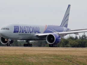 19 h 23 sans escale : le Boeing 777F de National Airlines relie l’Écosse à l’Australie 1 Air Journal