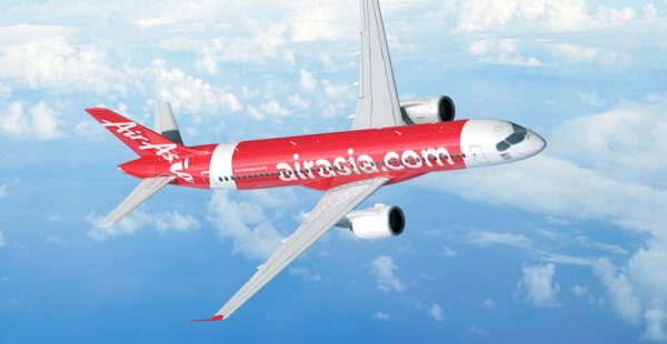 
En s’engageant sur 150 Airbus A220‑300, AirAsia signe la plus importante commande ferme jamais enregistrée pour le biréacte