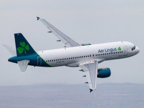 
Du 30 octobre au 2 novembre, les équipages d’Aer Lingus basés à Manchester cesseront le travail, perturbant toutes les liais