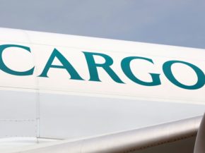 
Le groupe Cathay poursuit le renforcement de ses capacités cargo. Après avoir confirmé en mai une commande ferme de deux Airbu