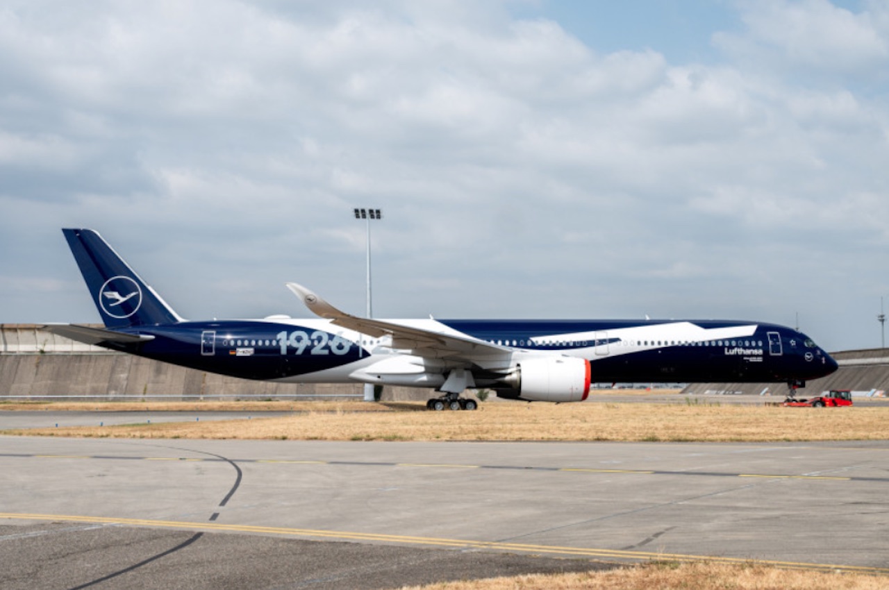 Lufthansa reçoit son premier Airbus A350-1000 en livrée du centenaire 1 Air Journal Lufthansa reçoit son premier Airbus A350-1000 en livrée du centenaire 1 Air Journal
