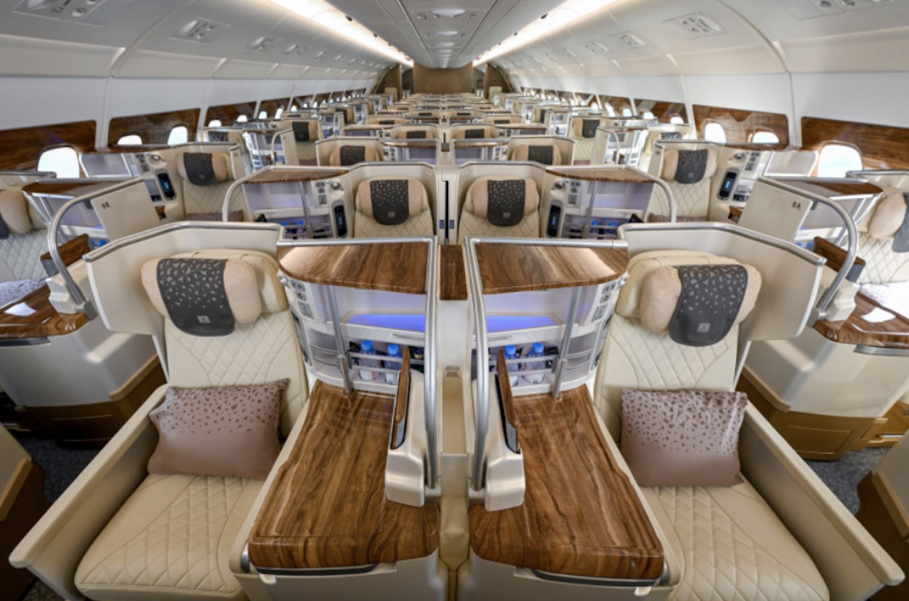 Emirates transforme ses A380 « deux classes » et y installe la Premium Economie 1 Air Journal Emirates transforme ses A380 « deux classes » et y installe la Premium Economie 1 Air Journal