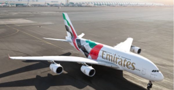
Emirates a dévoilé le 8 mai 2026 une livrée spectaculaire sur l un de ses Airbus A380, l appareil A6-EVG arborant désormais u
