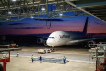 
Lufthansa vient de faire décoller son premier Airbus A380 entièrement rétrofité avec une nouvelle cabine classe Affaires, mar