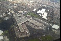 
Le gouvernement mexicain a ordonné jeudi à l’ancien aéroport de Mexico de réduire ses vols de 17 %, déclenchant des averti