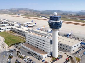 
En février 2026, l’aéroport international d’Athènes (AIA,   Élefthérios-Venizélos ») a consolidé sa dynamique de cro