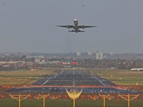 L’aéroport de Birmingham veut porter sa capacité à près de 30 millions de passagers par an d’ici à 2041. Son projet de pl