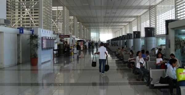 
Les Philippines ont renforcé la sécurité dans 42 aéroports à travers l archipel à la suite d alertes à la bombe, a déclar