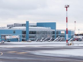 
Vilnius, principal porte d’entrée aérienne de la Lituanie, a de nouveau été contrainte d’interrompre ses opérations ce w