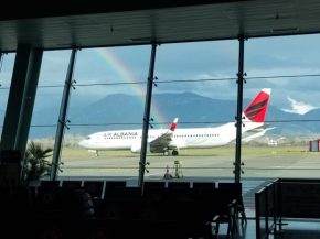 
Le transporteur national albanais Air Albania a interrompu tous ses vols depuis le 7 décembre, à la suite du désengagement de 