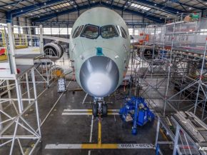 
Airbus a achevé à Toulouse une campagne de vibrations au sol sur le premier A350F d’essais. Menée durant trois jours en juin