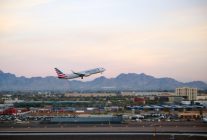 
American Airlines s’apprête à vivre l’été le plus intense de son histoire centenaire, avec un programme record de 75 mill