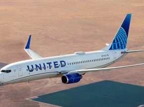 
Alors que les tempêtes hivernales paralysaient les États-Unis durant les fêtes de Noël, un commandant d’United Airlines a r