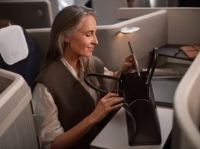 
Lufthansa a obtenu la certification de 25 des 28 sièges de sa nouvelle classe Affaires Allegris sur Boeing 787‑9, permettant e