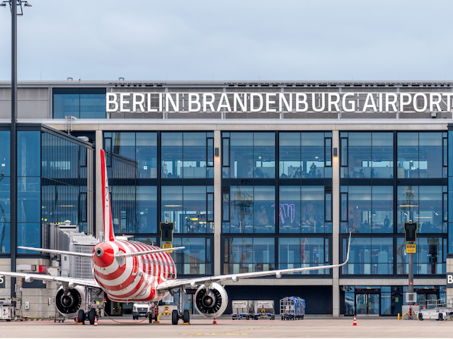 L’aéroport de Berlin : 3,7 millions de voyageurs cet été, de nouveaux scanners en place 1 Air Journal