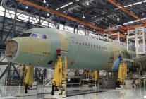 
Airbus a revu à la baisse son objectif de livraisons pour 2025 en raison d’un problème de qualité sur des panneaux de fusela