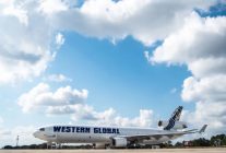 
L immobilisation de la flotte mondiale de McDonnell Douglas MD-11 cargo, décrétée après l accident mortel d UPS survenu le 4 