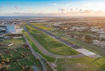 
Malta International Airport franchit une nouvelle étape dans son ambitieux programme d’investissement. L’exploitant aéropor