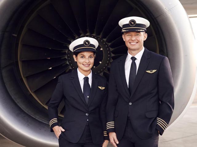 Air-journal-Qantas-nouveaux uniformes pilotes1