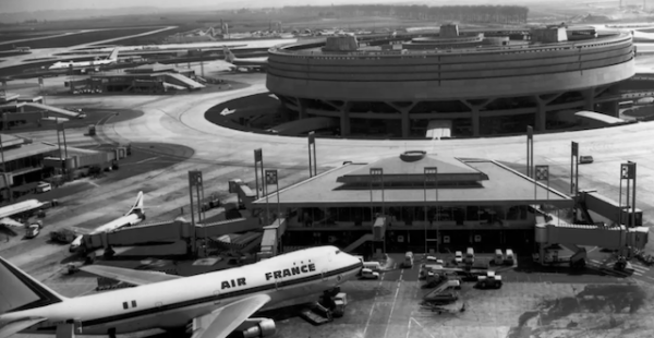 
Air France célèbre dans un communiqué les 50 ans de l’aéroport de Roissy Charles de Gaulle (CDG), une histoire commune puis