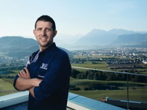 
Du 4 mars au 2 juin 2026, SWISS fait rayonner la cuisine du canton de Berne à bord de ses cabines First et Business.&nbsp;
La co