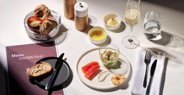 
Pour célébrer le lancement de sa nouvelle expérience long-courrier   SWISS Senses », SWISS International Air Lines rebat