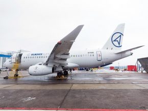 Aeroflot et le consortium russe United Aircraft Corporation (UAC) ont signé hier lundi un accord portant sur l’achat de 100 nou