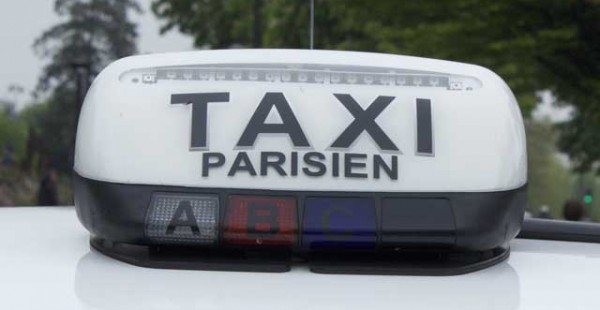 Nombreux chauffeurs de taxi au départ de l aéroport Paris-Charles de Gaulle pour Paris intra-muros évitent de passer par la Por