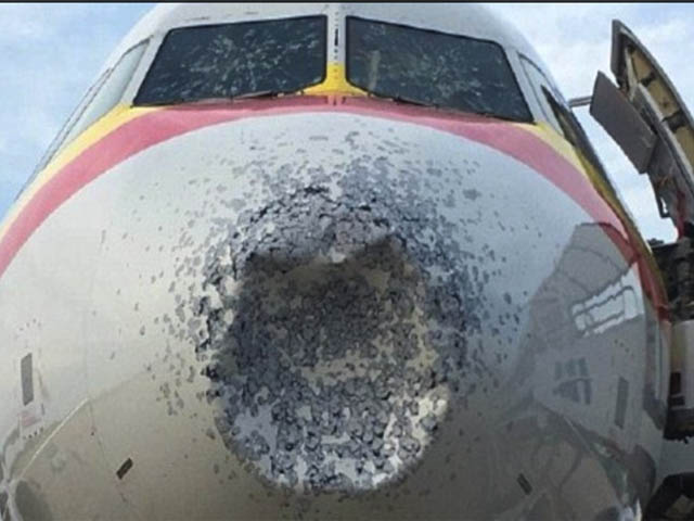 Un avion en Chine forcé à un atterrissage d’urgence après une averse de grêle (photos) 2 Air Journal