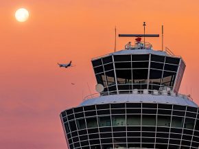 
À la veille d’importantes discussions sur l’avenir du transport aérien à Bruxelles, les principaux dirigeants de compagnie