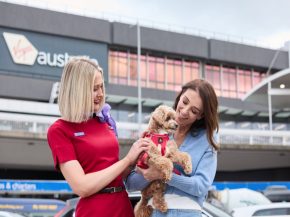 
Virgin Australia s apprête à devenir la première compagnie aérienne du pays à accueillir les animaux de compagnie à bord. S