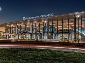 
Après plus de quinze ans de débats politiques, de planification et de travaux, Western Sydney International Airport (Nancy‑Bi