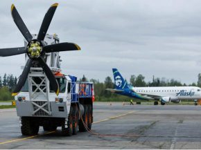
Alaska Airlines collabore avec ZeroAvia pour développer le plus grand avion zéro émission de CO2 au monde.
Le Bombardier Q400,