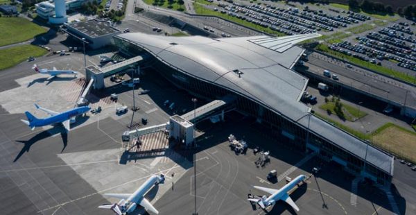 
Si en 2023, le trafic est resté stable, malgré un beau + 20 % sur les lignes internationales, l’aéroport de Brest-Bretagne p
