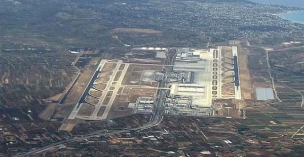 Le ministère des Finances grec a approuvé mercredi dernier la vente d’une participation de 30% dans l’aéroport internationa