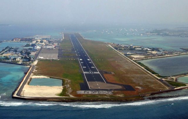 Un avion d’Air India se pose sur une piste en construction aux Maldives 1 Air Journal