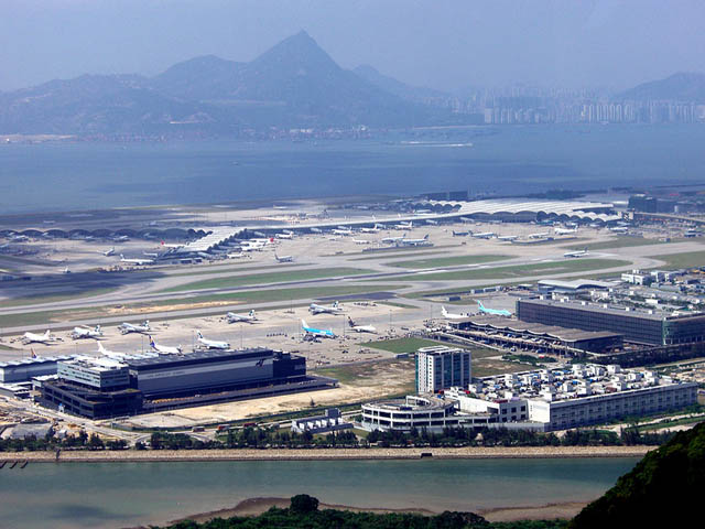 En attendant la privatisation, ADP signe avec Hong Kong 2 Air Journal