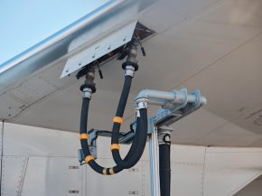 
Deutsche Bank va financer auprès du groupe Lufthansa l’achat d’environ 1 600 tonnes de carburant d’aviation durable (SAF),