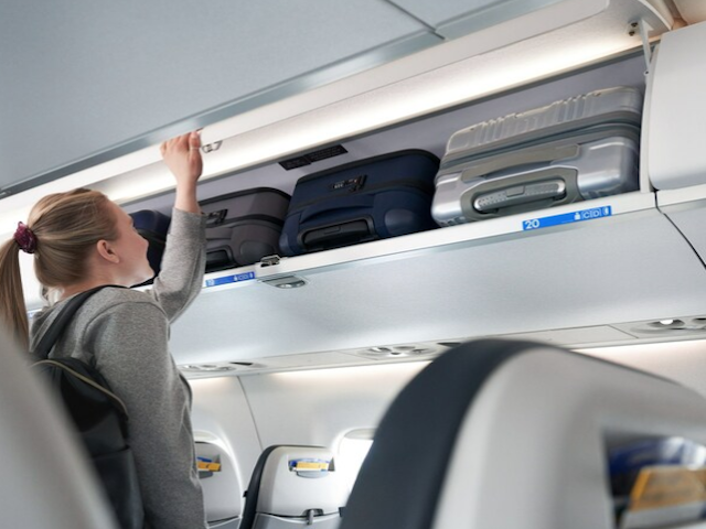 United installe des compartiments bagages plus spacieux sur ses E175 1 Air Journal