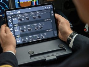 Corsair digitalise son cockpit : première compagnie française à adopter Mission+ FLIGHT 3 Air Journal