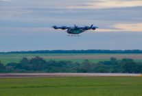 
La filiale d’Embraer a fait décoller pour la première fois son prototype d’appareil électrique à décollage et atterrissa